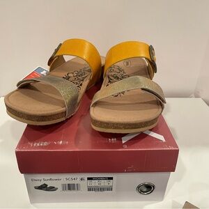 Aetrex Daisy Sunflower Sandals Yellow Gold Comfort‎ Slides Womens Size 11